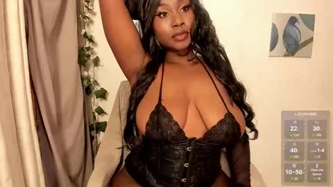 Clara online show from October 28, 2025, 5:00 am