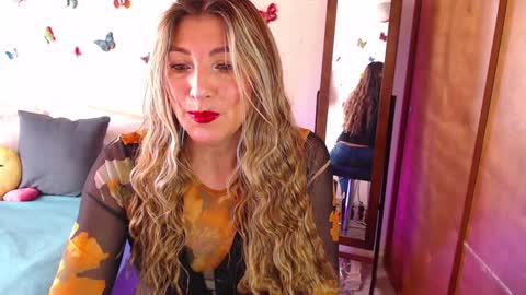 Jolie Mature online show from January 2, 2025, 8:35 pm