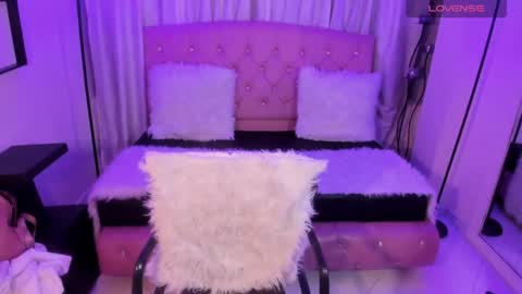 Jolie price  online show from March 22, 2026, 1:53 am