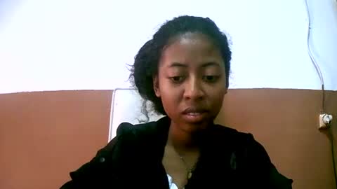 joliekah27 online show from February 5, 2025, 5:09 am