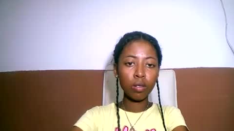 joliekah27 online show from February 8, 2025, 4:36 pm