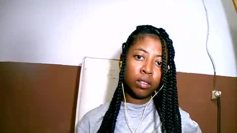 joliekah27 online show from February 15, 2025, 9:04 pm