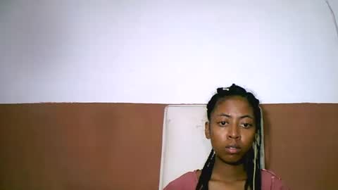 joliekah27 online show from February 22, 2025, 4:19 pm