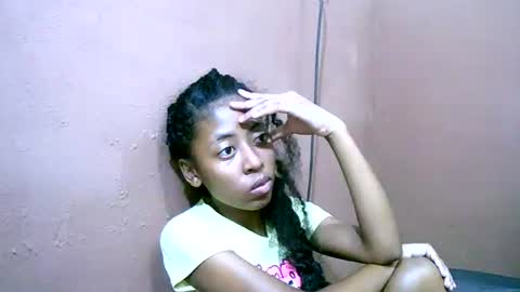 joliekah27 online show from February 24, 2025, 6:26 pm