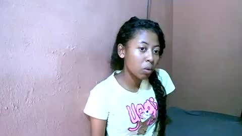 joliekah27 online show from February 25, 2025, 9:20 am