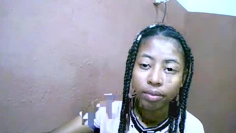 joliekah27 online show from February 28, 2025, 5:37 am