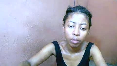 joliekah27 online show from March 3, 2025, 8:16 am