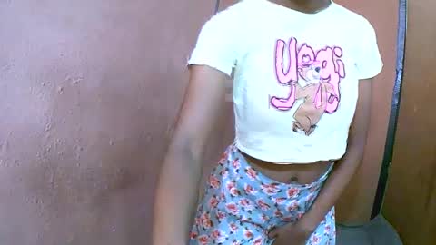 joliekah27 online show from March 5, 2025, 8:43 am