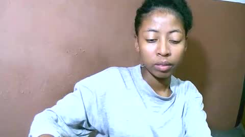 joliekah27 online show from March 7, 2025, 4:00 pm