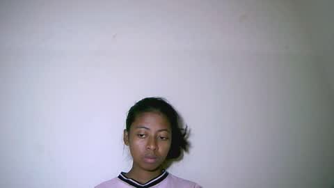 joliekah27 online show from September 21, 2025, 5:58 pm