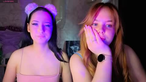 Polly  online show from April 17, 2026, 9:01 am