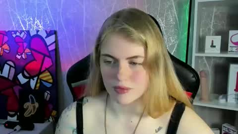 Snapshot of jolly_doll_ chatting on May 18, 2026, 4:18 am Jolly online show from May 18, 2026, 4:18 am