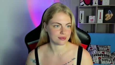 Snapshot of jolly_doll_ chatting on June 16, 2026, 5:43 am Jolly online show from June 16, 2026, 5:43 am