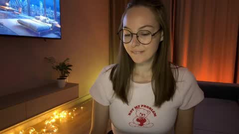 jolly_dollyy online show from April 4, 2026, 9:23 pm