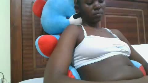 jollynabeb online show from March 12, 2026, 10:43 am