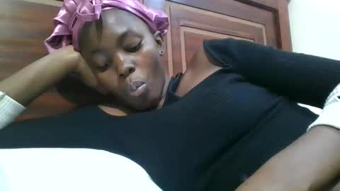 jollynabeb online show from June 1, 2026, 7:48 pm