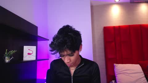 Jonas  online show from March 16, 2026, 4:40 am