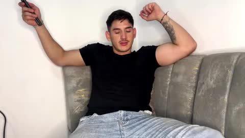 jonathancast08 online show from April 18, 2026, 8:20 pm