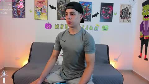 Instagram jonathanfit14 online show from October 25, 2025, 10:37 pm