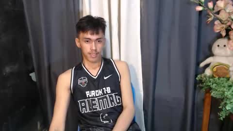 Snapshot of jonel_xx chatting on February 6, 2026, 1:03 pm jonel online show from February 6, 2026, 1:03 pm