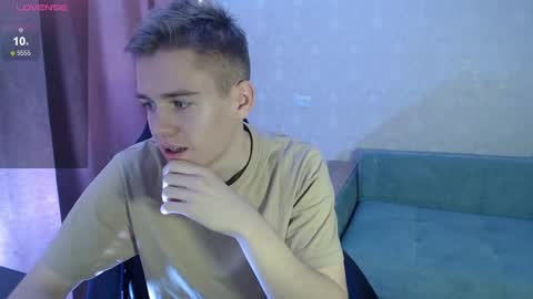 Snapshot of joni_huber chatting on December 6, 2024, 4:03 am Joni online show from December 6, 2024, 4:03 am