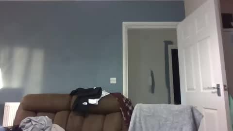 jonlow1 online show from March 3, 2025, 5:18 pm