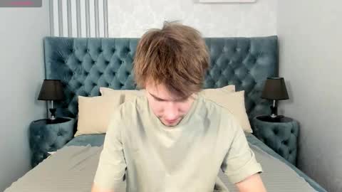 Snapshot of jonnahhell chatting on November 25, 2025, 7:41 am Jonah online show from November 25, 2025, 7:41 am