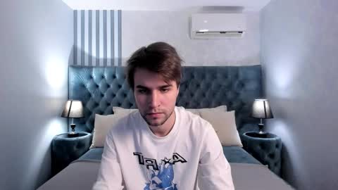 Snapshot of jonnahhell chatting on November 26, 2025, 12:28 pm Jonah online show from November 26, 2025, 12:28 pm