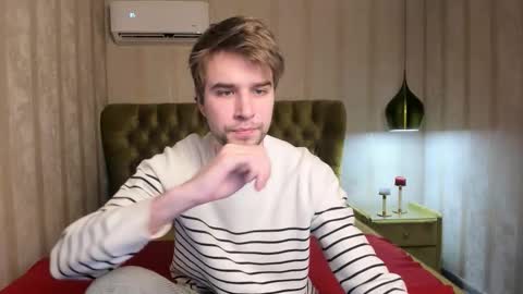 Snapshot of jonnahhell chatting on November 29, 2025, 1:36 pm Jonah online show from November 29, 2025, 1:36 pm