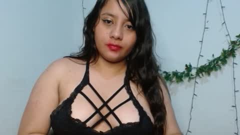 Julita online show from November 28, 2025, 6:49 am