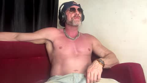 Jonny Cockfill online show from October 4, 2025, 8:40 pm