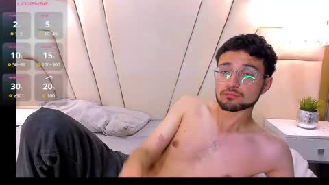 JonnyGreey online show from November 30, 2025, 9:35 am