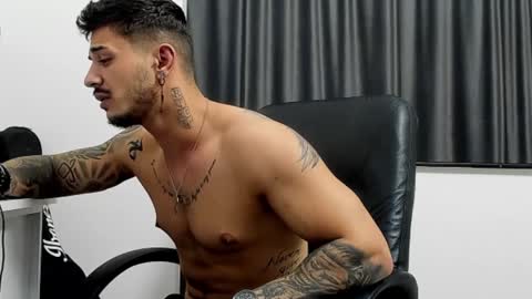 jonnyporn1 online show from February 3, 2025, 3:20 am