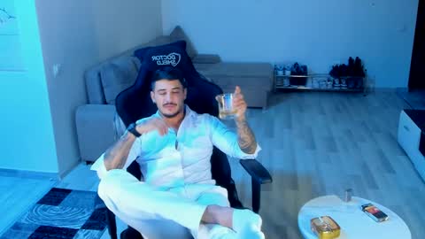 jonnyporn1 online show from October 17, 2025, 7:27 pm