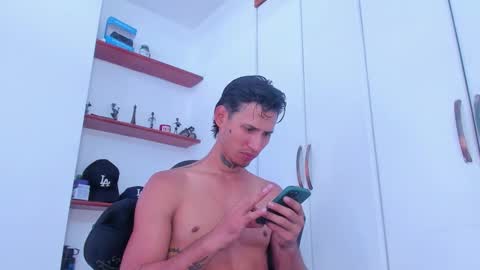 Ryder Jon online show from December 18, 2025, 5:08 pm