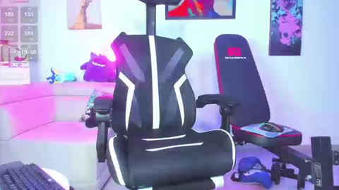 JordanRossie online show from September 25, 2025, 1:42 am