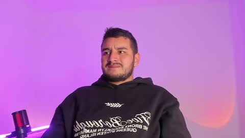 JORDY AND SOFI online show from October 31, 2025, 4:24 am