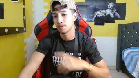 jose_sexycumm online show from October 5, 2025, 7:12 pm