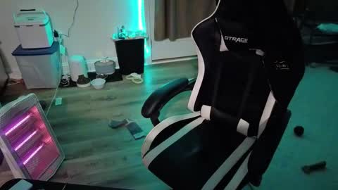 Josef online show from March 27, 2026, 8:26 am