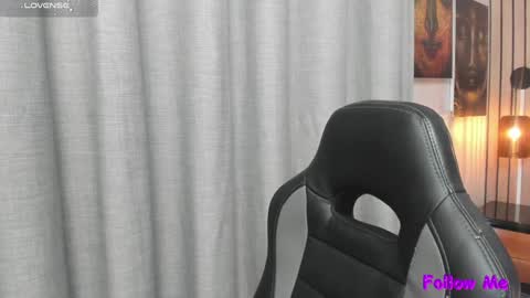 Katalina online show from December 20, 2024, 9:39 pm