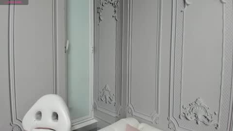 Katalina online show from December 29, 2024, 10:45 am