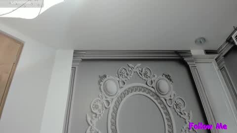 Katalina online show from January 4, 2025, 6:09 pm