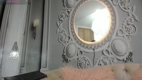 Katalina online show from January 24, 2025, 6:46 pm