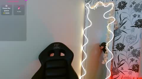 Snapshot of joselyn_tay chatting on November 26, 2025, 11:44 am Joselyn online show from November 26, 2025, 11:44 am