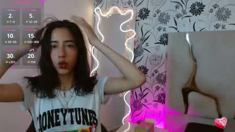 Snapshot of joselyn_tay chatting on November 28, 2025, 2:20 pm Joselyn online show from November 28, 2025, 2:20 pm