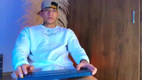 Josep online show from October 26, 2025, 7:42 pm