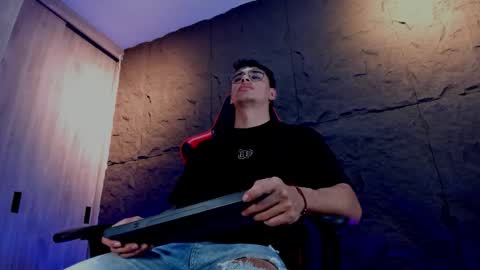 JOSEPH  online show from November 21, 2025, 11:09 am