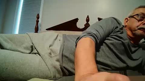 josephgr2021 online show from February 8, 2026, 10:46 pm