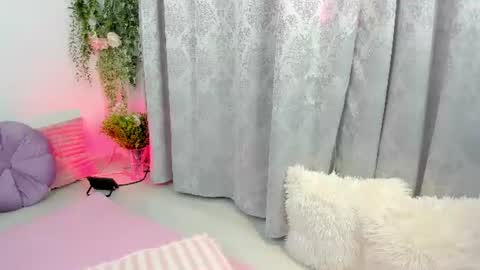 Snapshot of josephinemoon chatting on July 19, 2026, 2:10 pm Josephine online show from July 19, 2026, 2:10 pm