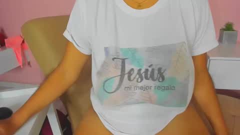 josephinesmiths online show from December 5, 2024, 8:00 pm